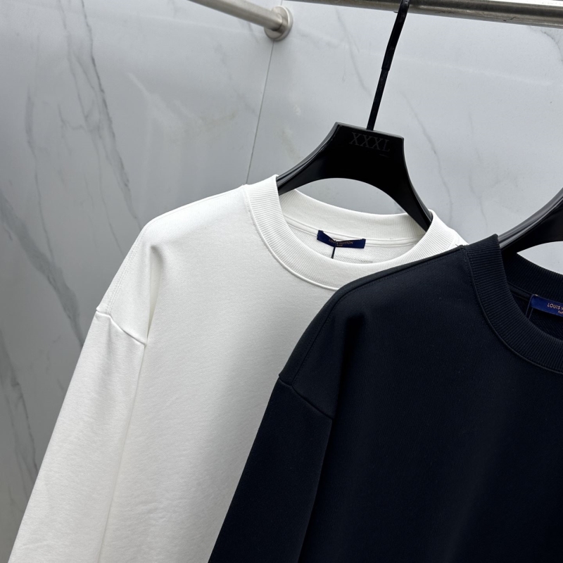 l0vis Vvtt0n t-shirt